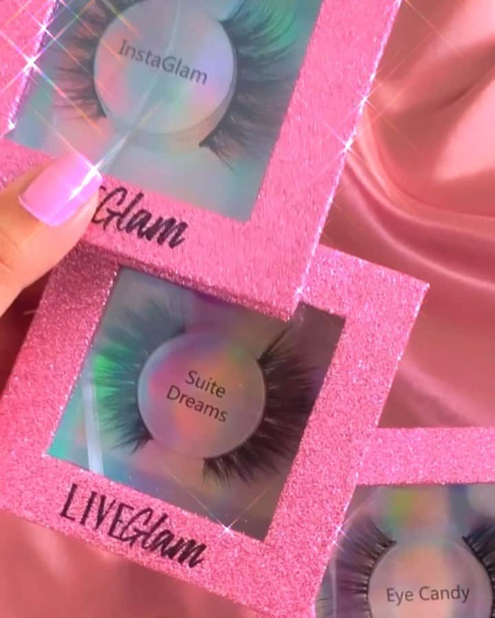LiveGlamのインスタグラム：「On Wednesday’s we wear #pink 💕😍 comment below your favorite color using emojis! #LiveGlamFam」