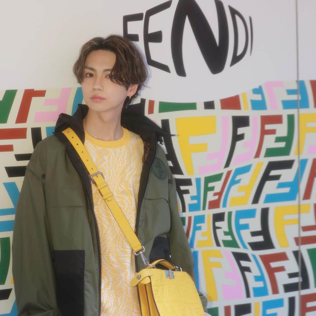 吉野北人さんのインスタグラム写真 - (吉野北人Instagram)「﻿ ﻿ ﻿ #吉野北人﻿ #FendiSummerVertigo﻿ #FendiandPolaroid﻿ @fendi﻿ @polaroid﻿ @sarahcoleman」5月20日 20時15分 - hokuto.yoshino.16_official