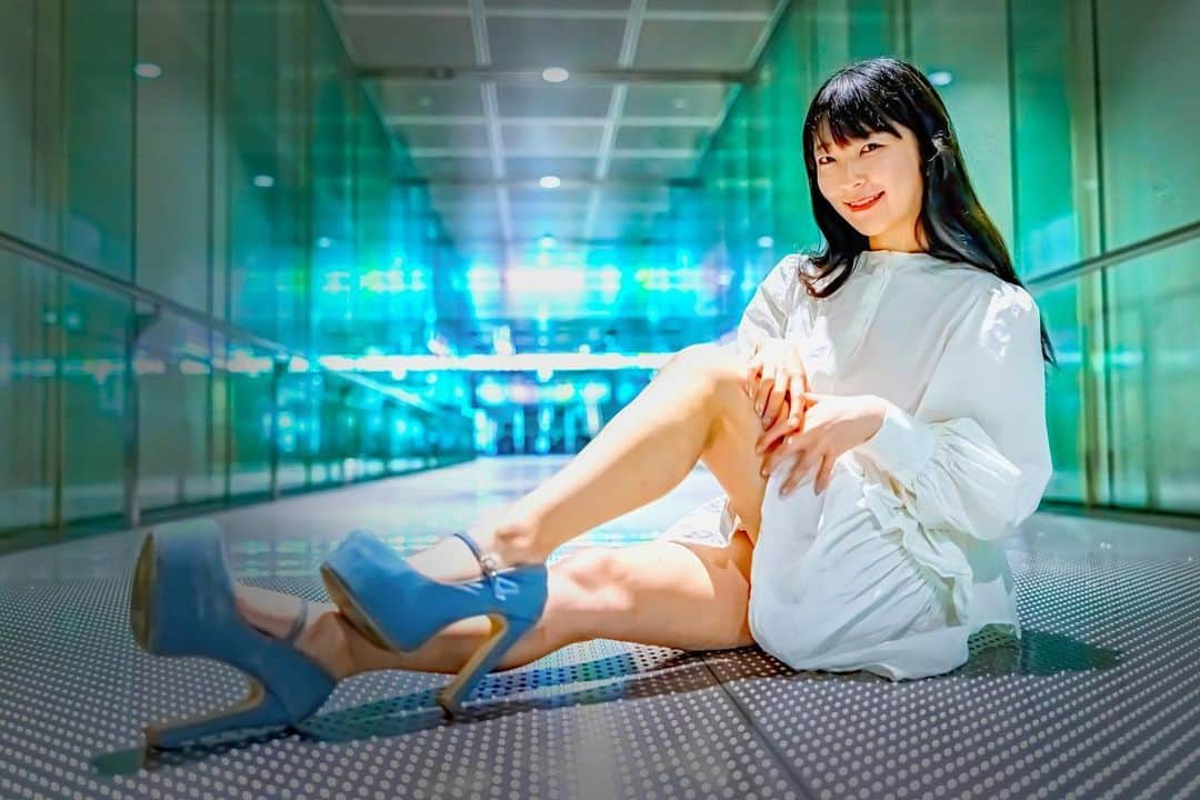 服部彩香のインスタグラム：「🙋🏻‍♀️⭐ . #フリーモデル #フリーランス #グラドル #グラビア  #くびれスト #美脚 #被写体 #撮影依頼 #仕事依頼 #ポートレート #ポートレートモデル #あやかまる #服部彩香 #shotting  #portrait #japanesegirl  #cute #kawaii  #followme  #写真好きな人と繋がりたい #カメラ好きな人と繋がりたい」