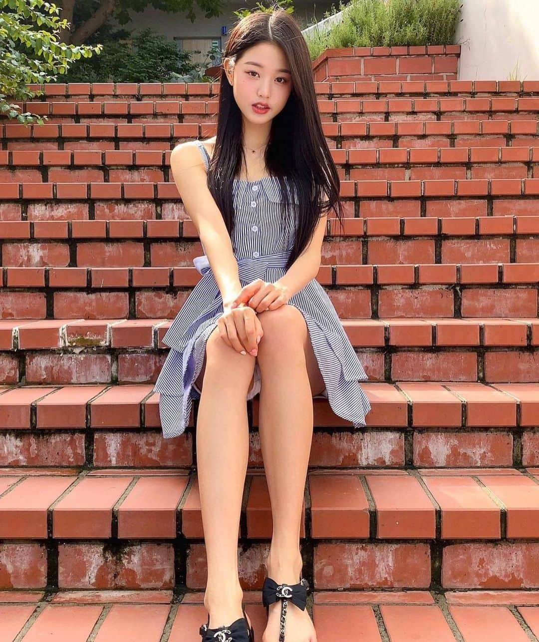 チャン・ウォニョンさんのインスタグラム写真 - (チャン・ウォニョンInstagram)「공주님 👸🏻  #IZONE #JANGWONYOUNG #WONYOUNG #아이즈원 #장원영 #원영」5月21日 13時43分 - wonyoung__ive