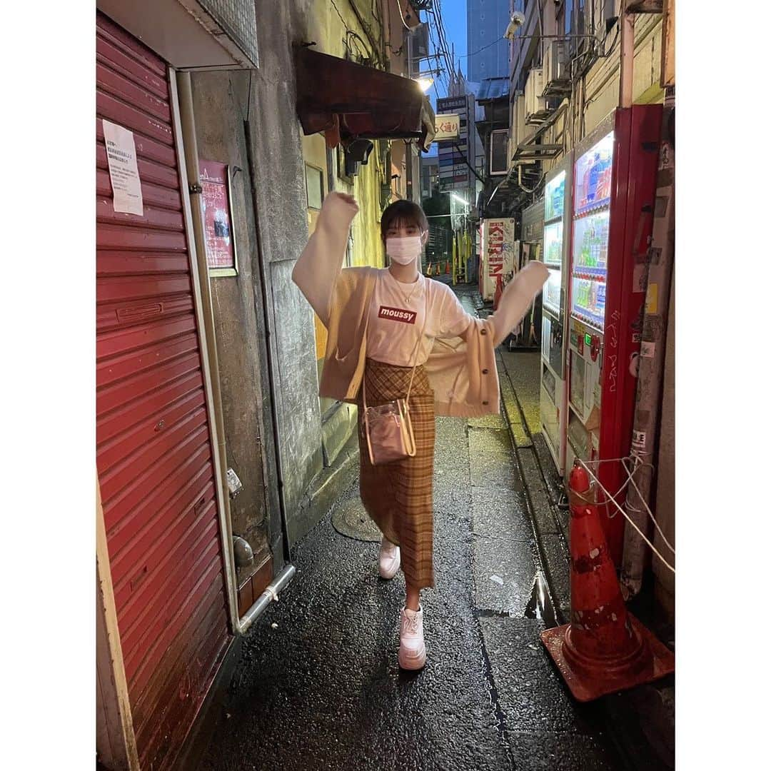 横田未来さんのインスタグラム写真 - (横田未来Instagram)「お散歩🚶🏻‍♀️上下ファンの方から貰った服めちゃくちゃ可愛いお気に入り🥺🌸🌸#お散歩 #moussy」5月21日 20時48分 - mirai_yokoda