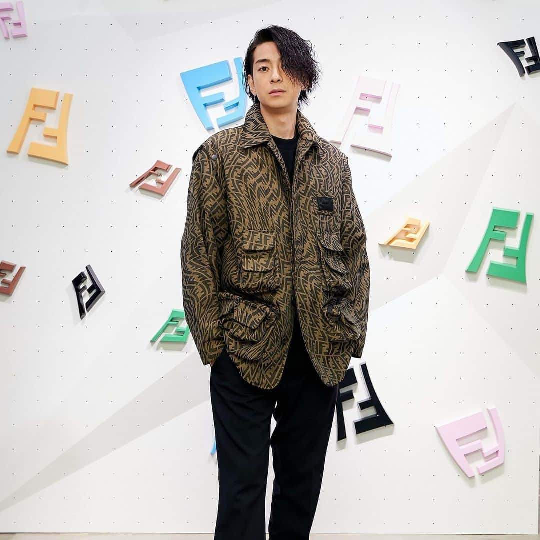 三浦翔平さんのインスタグラム写真 - (三浦翔平Instagram)「#FendiSummerVertigo #FendiandPolaroid @fendi @polaroid @sarahcoleman」5月21日 21時26分 - shohei.63