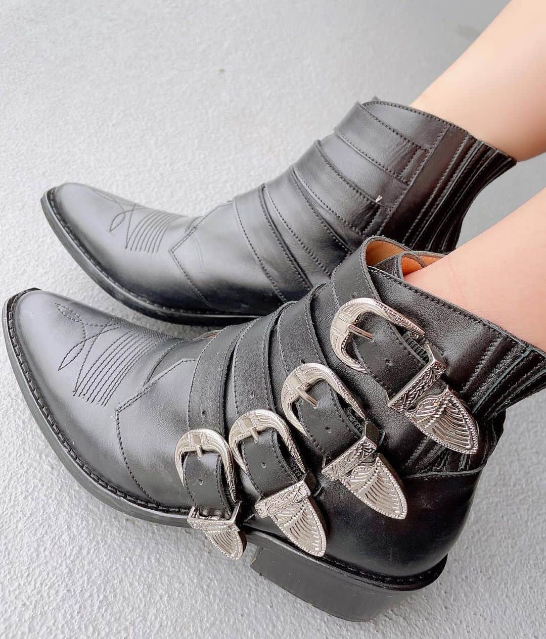 西村歩乃果さんのインスタグラム写真 - (西村歩乃果Instagram)「とがちゃん かわいすぎる 最近はいい靴を集めてます😊  #toga #shoes」5月21日 21時45分 - honoka.n28