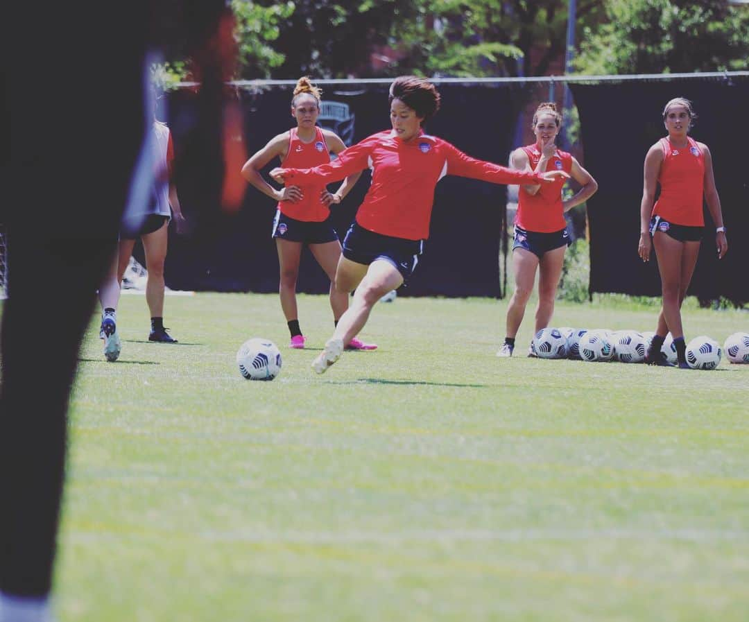 宝田沙織さんのインスタグラム写真 - (宝田沙織Instagram)「⚽️Game Day ②⚽️ vs Racing Louisville FC 🇺🇸5月21日　19時30分　kick off 🇯🇵5月22日　 8時30分  kick off 📺Twitch  応援よろしくお願いします📣」5月21日 21時53分 - sao_11_rin