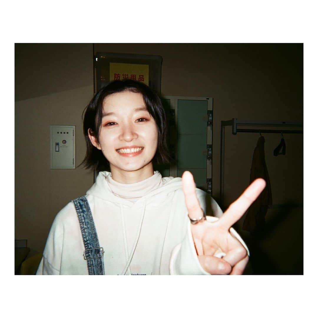 井上玲音さんのインスタグラム写真 - (井上玲音Instagram)「･ Juice=Juice コンサート 2020 〜続いていくSTORY〜 宮本佳林卒業スペシャル  DVD＆Blu-ray発売中です🌙𓈒 𓂂𓏸  もうGETしたかな〜？  #juicejuice #宮本佳林 #井上玲音」5月21日 21時53分 - rei_inoue.official