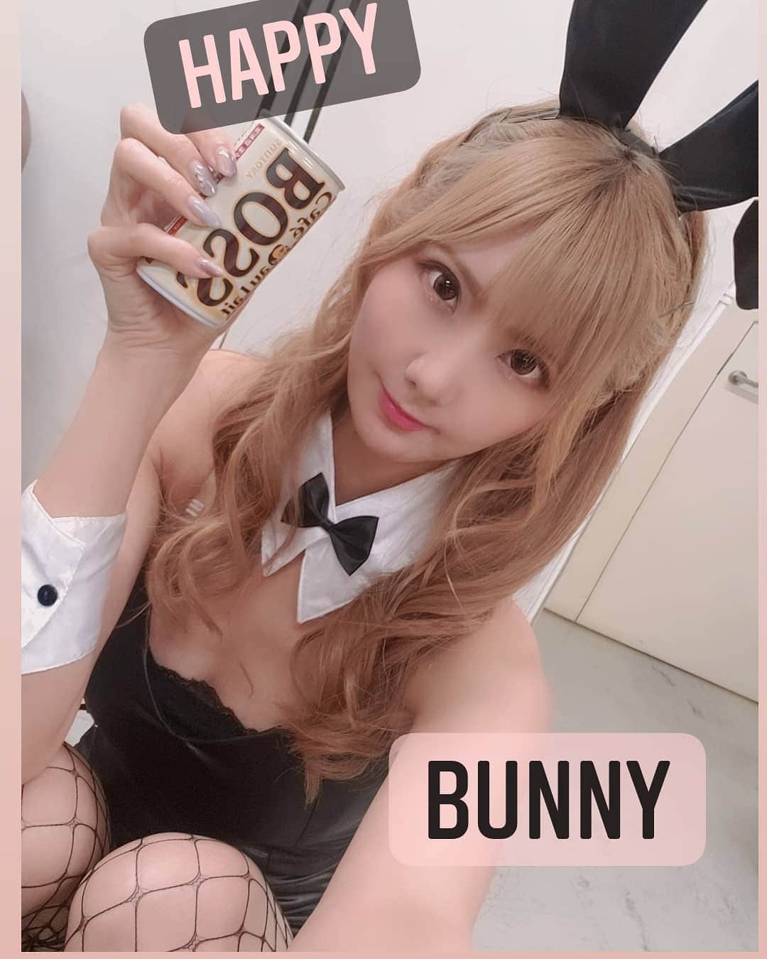 のインスタグラム：「バニーなお姉さんは好きですか？  #bunnygirl  #うさぎ #coffee #網タイツ #うさ耳 #金髪 #ヘアカラー #カラーワックス #ヘアアレンジ #model #racequeen #camera #photograph #mc #レースクイーン #モデル #コス #ヘア #style #Japanesegirl #角色扮演 #闲置 #아이돌 #모델 #코스프레 #그라비아 #anime ##」