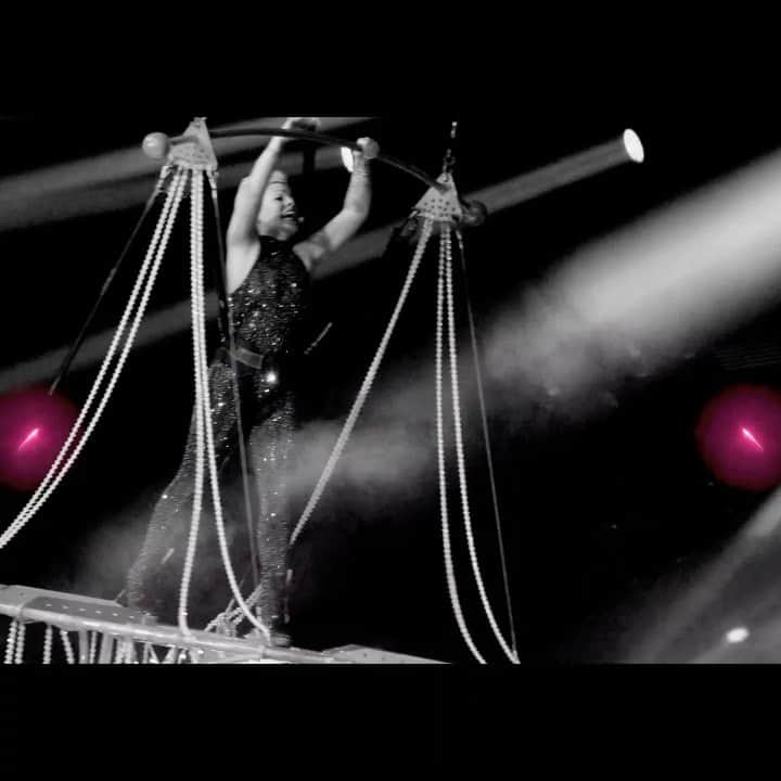 P!nk（ピンク）のインスタグラム：「In case you don’t already know all the words… #AllIKnowSoFar lyric video is out now!」