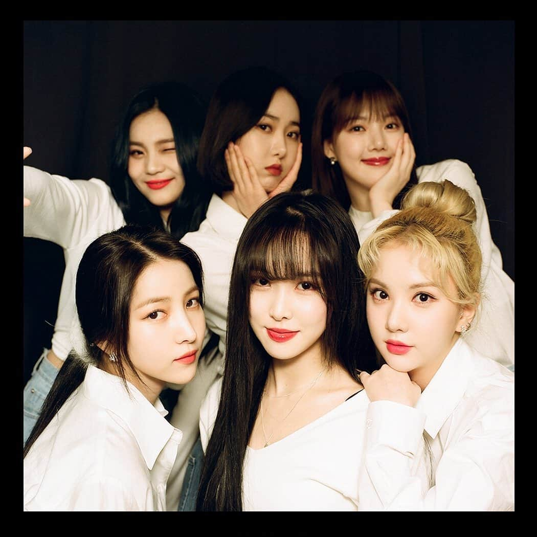 GFriendさんのインスタグラム写真 - (GFriendInstagram)「여자친구가 영원히 기억할 버디가  되어줘서 고마워요. 우리가 함께 부른 노래는  언제나 반짝일 거예요.   #GFRIEND #BUDDY」5月22日 18時01分 - gfriendofficial