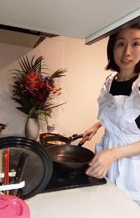 山部朱里のインスタグラム：「あなたとおかず作り」
