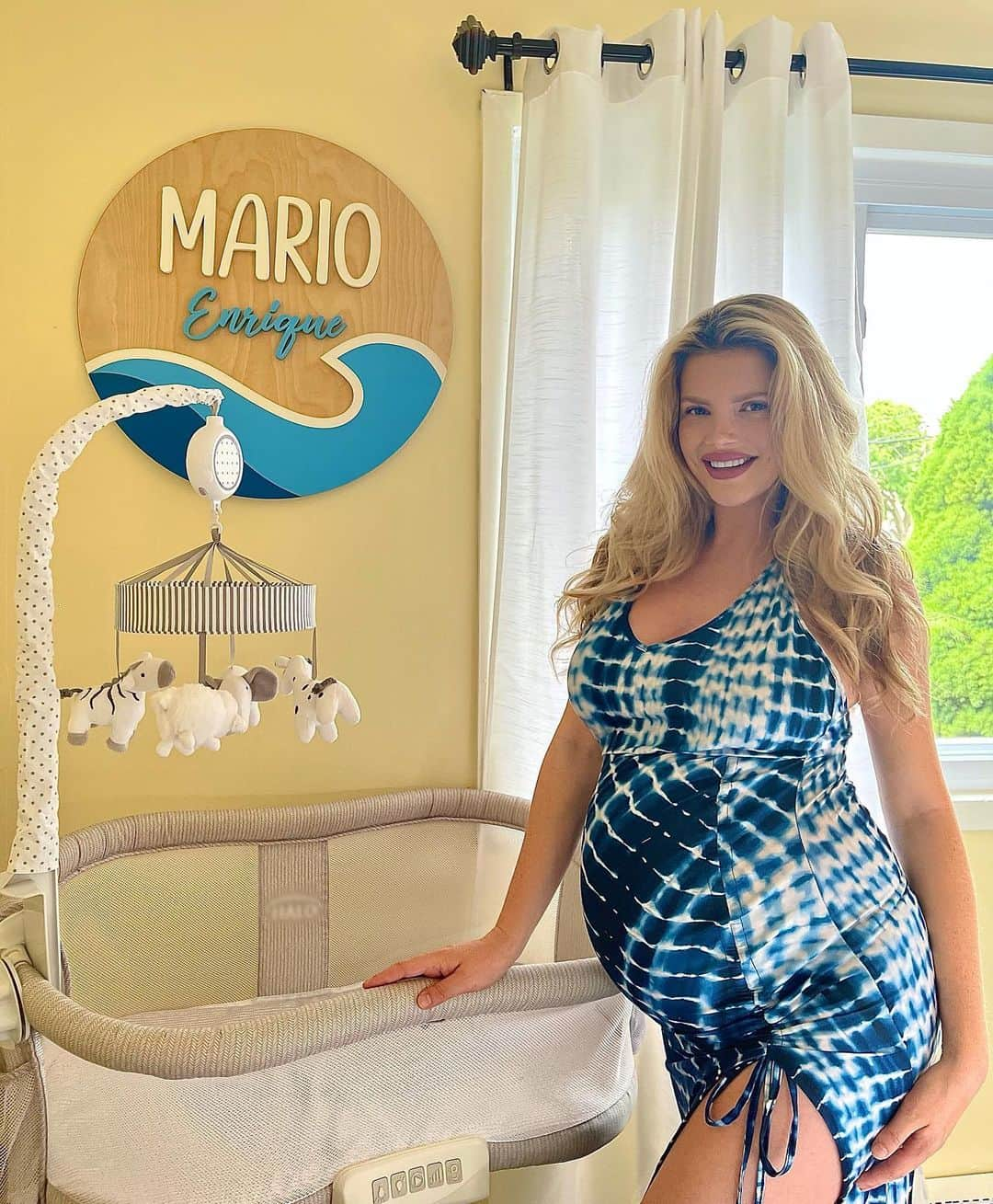 Stephanie Brantonさんのインスタグラム写真 - (Stephanie BrantonInstagram)「Getting things ready for baby boys arrival 🥰💙👶🏻 My favorite is this beautiful custom 3D name wood sign by @thepolymathmom !! It’s so bright and adds an amazing personal touch to the room☀️🌊💙😃」5月23日 3時03分 - missstephaniebranton