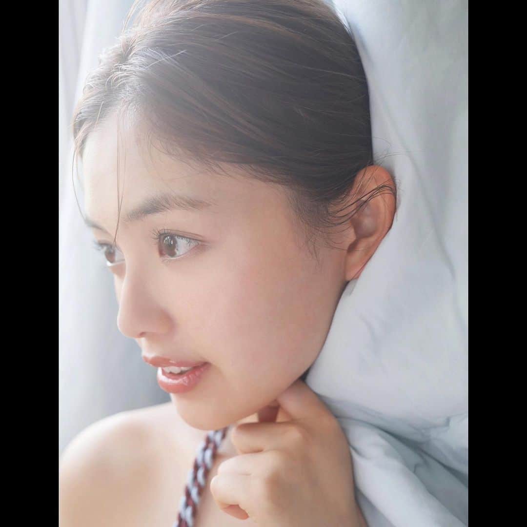 森日菜美さんのインスタグラム写真 - (森日菜美Instagram)「あっちむいてひだり！👂 #週プレ」5月22日 19時41分 - hinami_mori