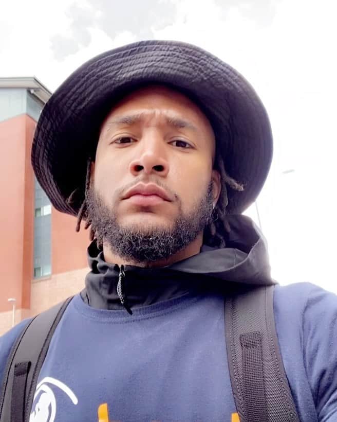 リアム・ムーアのインスタグラム：「Just passed the half way point in our 30 mile walk. Thank you to everyone that has supported and donated. If you wish to here is the link https://www.gofundme.com/f/fundraiser-for-my-still-born-louie-ollie-norburn?utm_campaign=p_cf+share-flow-1&utm_medium=copy_link&utm_source=customer  Thank you」