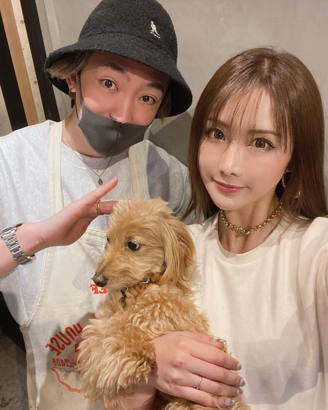 CHIHAさんのインスタグラム写真 - (CHIHAInstagram)「New hair❤️"﻿ @takahiro_ueno1207 ﻿ ﻿ ﻿ たったさんのカラー、カットが大好き🤤‼︎﻿ 今回もイヤリングカラーに2way前髪❤️﻿ お洋服やその日のメイクで変えて楽しんでるよ🌹‼︎﻿ ﻿ ﻿ 時間たっても透明感のあるカラーにもぅ何年もハマってる🤤‼︎❤️﻿ ﻿ ﻿ ﻿ ﻿ ﻿ ﻿ #newhair  #美容院 #merry #超音波 #超音波トリートメント　#イヤリングカラー #インナーカラー」5月22日 22時19分 - chiha6170