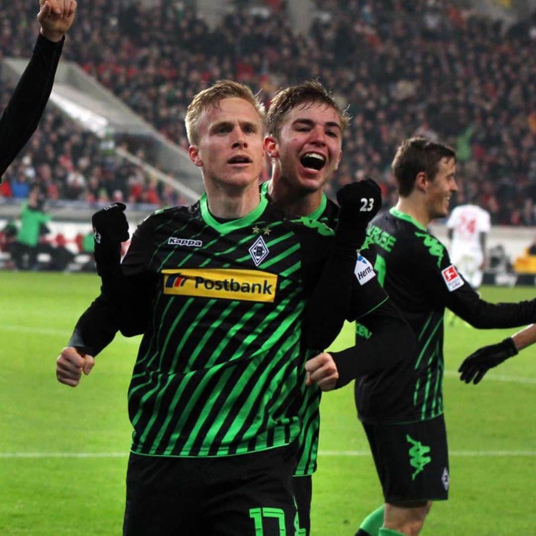 クリストフ・クラマーのインスタグラム：「Egal wo... egal wann... du warst irgendwie immer dabei. Ich kenne @borussia nur mit dir 💚 du wirst wirklich sehr fehlen 🇸🇪! #lieblingsschwede」