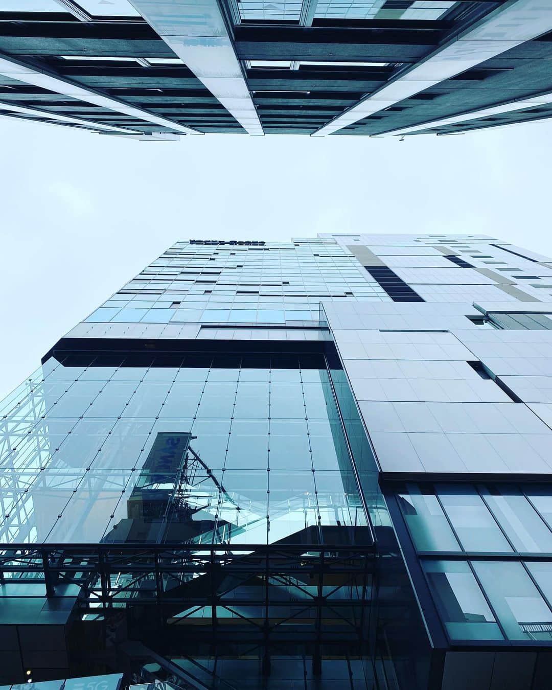 希良梨のインスタグラム：「🏙🌏  私の故郷 東京、台湾、沖縄。  #東京 #tokyo   #love #japan #like4like #simple #nature #taiwan #momlife #followforfollow #follow4follow #kirari #希良梨 #アニメ好きな人と繋がりたい #漫画好きな人と繋がりたい」