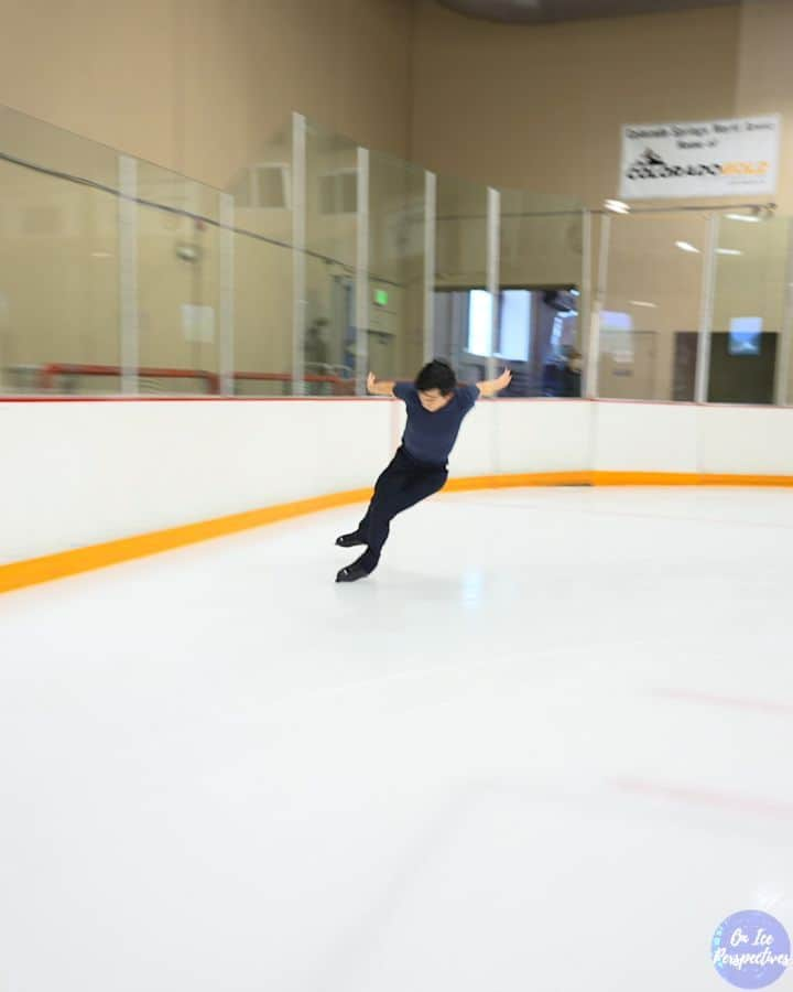 ヴィンセント・ゾウのインスタグラム：「@oniceperspectives always comes through with the incredible camera work!  I’m very excited to announce my 2021-22 Free Skate music: Crouching Tiger, Hidden Dragon.  This program, originally choreographed by Jeff Buttle, is one of my all-time favorites - so over the past few weeks, I’ve worked with Lori Nichol to reimagine the choreography and bring new life to the program. Returning to this free skate for the upcoming season is so important to me for many reasons. As a Chinese American, and the son of Chinese immigrants, skating this program says very clearly what I firmly believe: I am proud of my heritage, I am proud of my culture, and I am proud to be Asian-American. The prospect of skating this program at the 2022 Olympic games in Beijing would be a dream come true, and would make all of what I said even more meaningful to me. Finally, as we close Asian American and Pacific Islander heritage month, I’d like to say very clearly to our community: you are valued, important, and loved.  Thanks so much for your continued support.  Vincent」