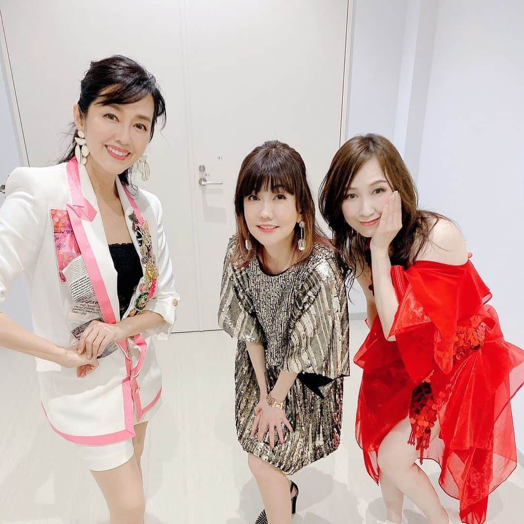 のインスタグラム：「３人で活動する時は、 キューティー⭐️もりもり！ Had a great time on stage with these two in Tokushima! What a great feeling it is to be performing in front of a live audience! Thank you Tokushima for having us!  #徳島県  #徳島  #徳島観光 はできなかったので今度はぜひ #松本伊代 さん #森口博子 さん #早見優  #キューティーモリモリ  #リアルコンサート #yuhayami」