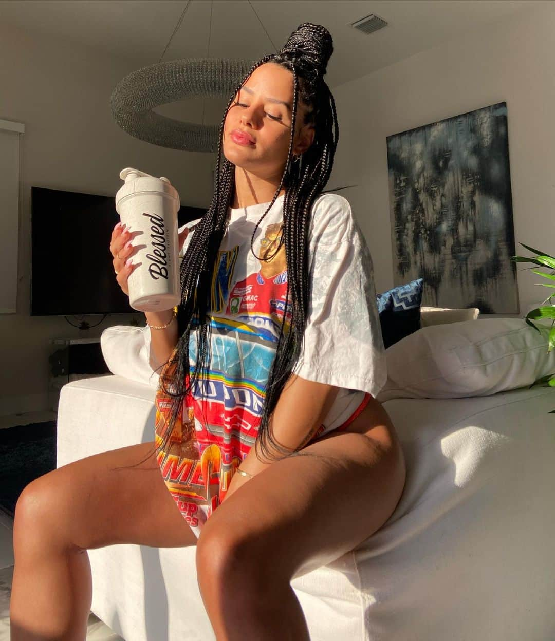 Katya Elise Henryさんのインスタグラム写真 - (Katya Elise HenryInstagram)「Too blessed to be stressed ☁️🙏🏽 @blessedprotein 10% off code: KATYA10」5月23日 10時26分 - katyaelisehenry