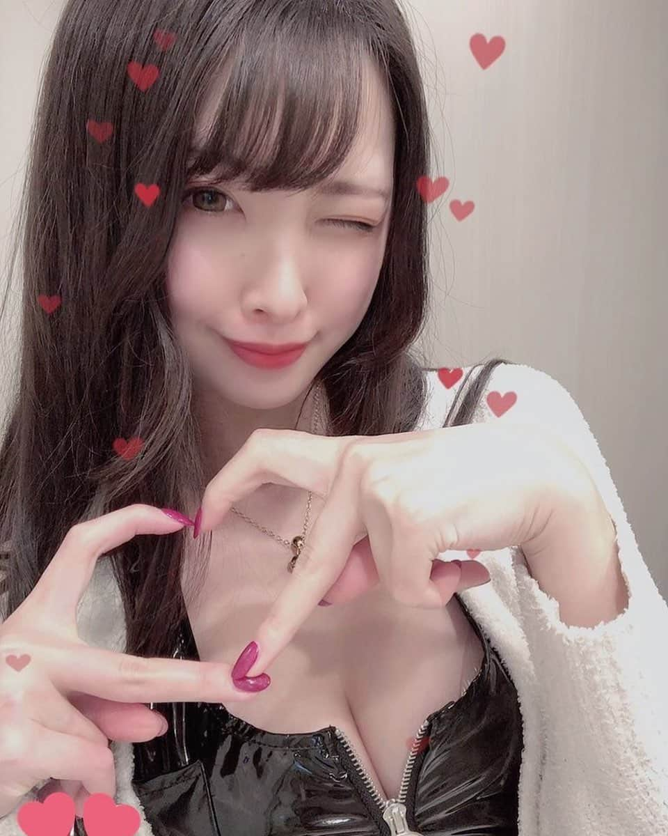 瀬戸ローズさんのインスタグラム写真 - (瀬戸ローズInstagram)「Love me…🥺  #followme #asianbeauty #tバック  #selfie #japanesegirl #instagravure #tagsforlike #ootd #エロスタグラム #網タイツ #バニーガール #拡散希望 #歩くおしり #オシリスト #セクシー  #萌 #性感 #팔로우 #수영복 #그라비아 #아이돌 #เซ็กซี่ #คอสเพลย์ #comel #bunnystagram #兔女郎 #conejita #토끼소녀 #tights #stockings」5月23日 11時23分 - setorose_108