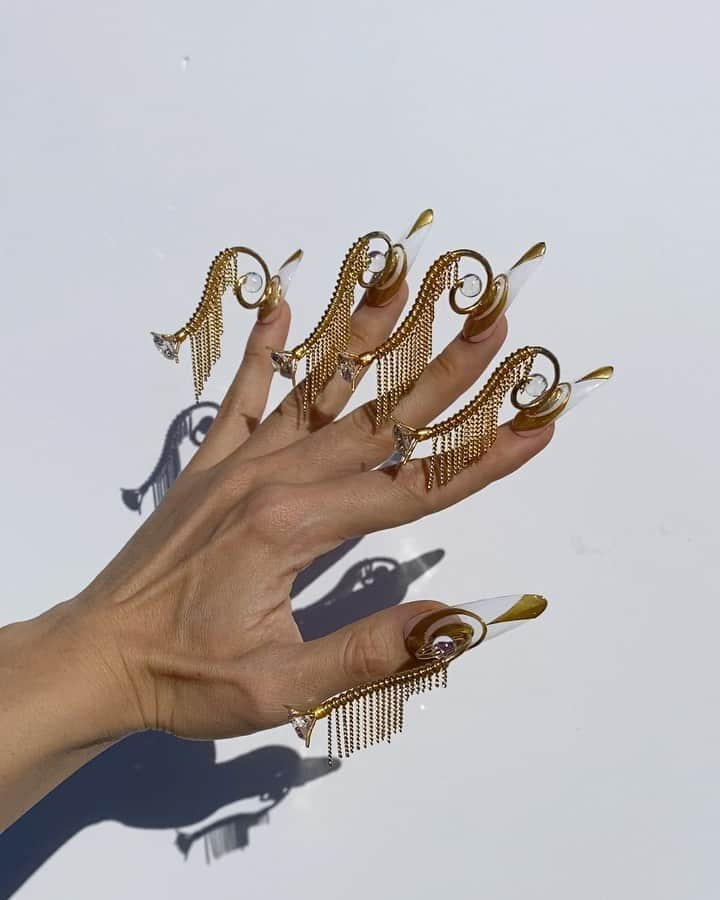 Eichi Matsunagaのインスタグラム：「Nails for @erykahbadu」