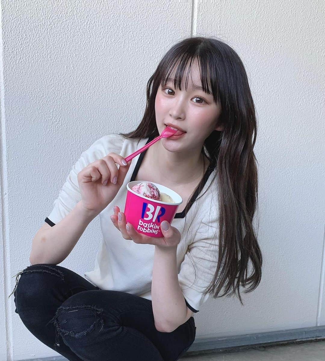平野夢来（ゆぴぴ）のインスタグラム：「アイス食べた❕💖 ・ ・」
