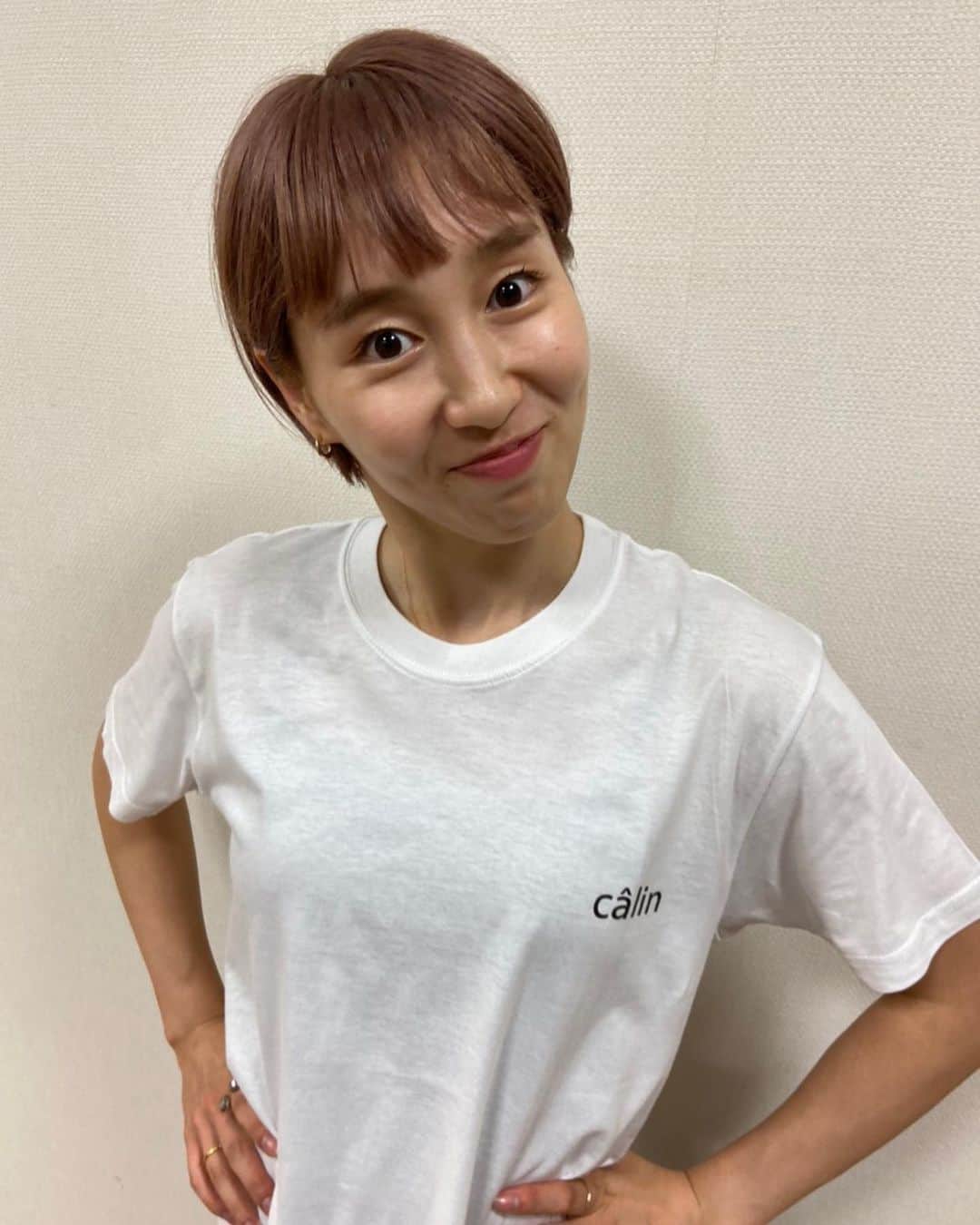 宮崎早織のインスタグラム：「半袖の季節がやってきましたね💛💛」