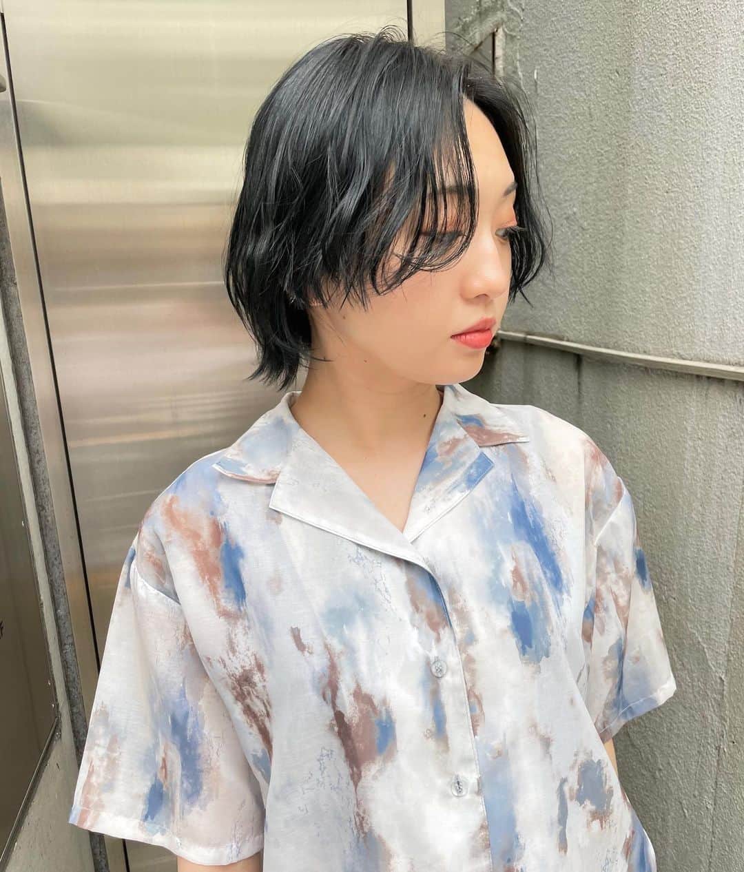 河原洋美さんのインスタグラム写真 - (河原洋美Instagram)「"ネイビーグレー🦕🦋🐳" #linkybyshima #hiromi_hair #プレミアムケアカラー」5月23日 21時17分 - cyorobinthkey