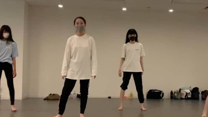 HARUのインスタグラム：「@daisukech さんprivate lesson💐 ・ 基礎から振りまで難しくて課題に気付きました🥺 でも楽しかった🥰 ありがとうございました！ ・ #dance #jazzdance #平井大 #タカラモノ」