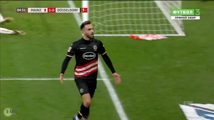 ケナン・カラマンのインスタグラム：「DANKE FORTUNA @f95 ❗️  Es ist an der Zeit Abschied zu nehmen. Mein Weg geht woanders weiter. Ich hätte mich gerne mit dem Aufstieg verabschiedet, leider hat das nicht geklappt. Ich möchte mich bei allen Fans, dem Staff und meinen Mitspielern bedanken. Ich hatte hier sehr spannende drei Jahre und bin sowohl menschlich als auch sportlich gereift. Ich wünsche dem Verein alles Gute für die Zukunft und hoffe, dass die Mannschaft so schnell wie möglich in die Bundesliga zurückkehrt.」