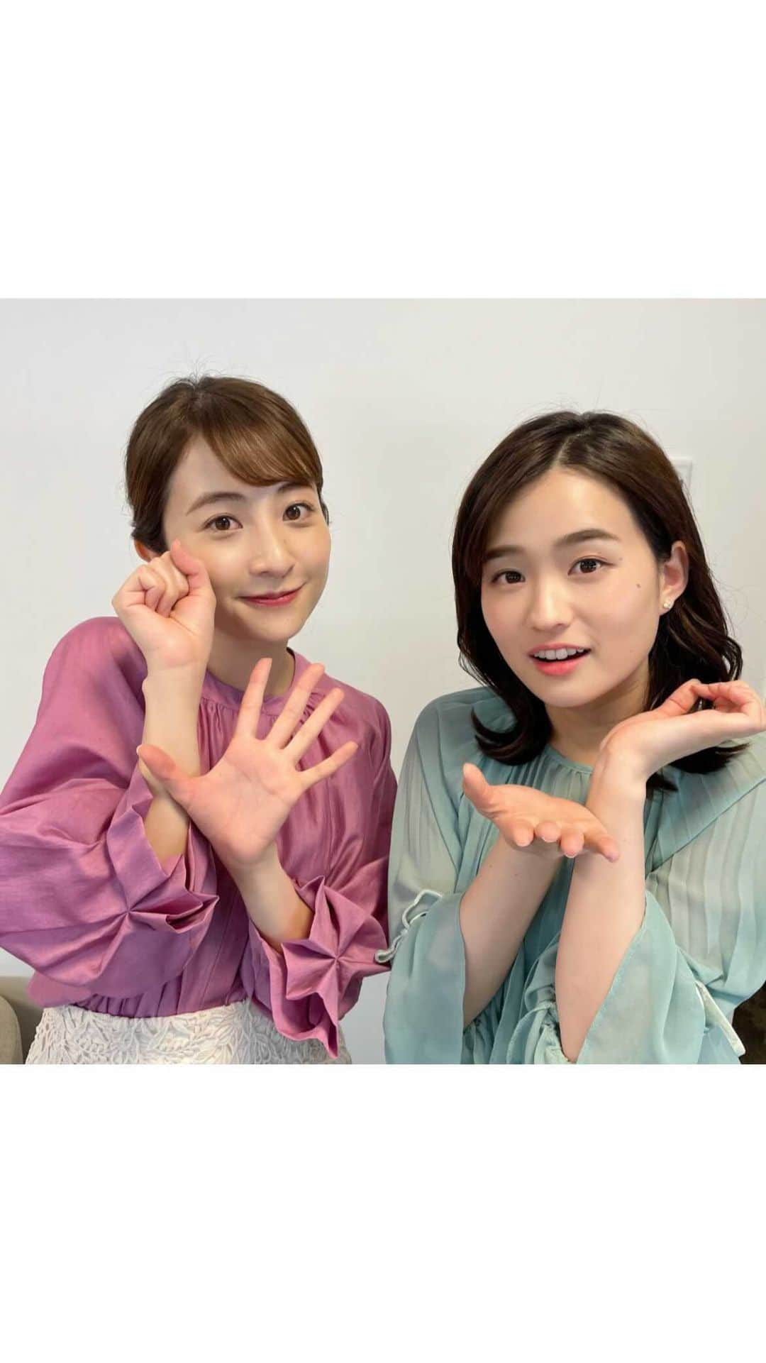 TBS「あさチャン！」のインスタグラム：「🍓🥭 . 15秒動画やってみた！ . #tbs #あさチャン #日比麻音子 #篠原梨菜 #アナウンサー #手首からマンゴー #マンゴー #いちご #動画」