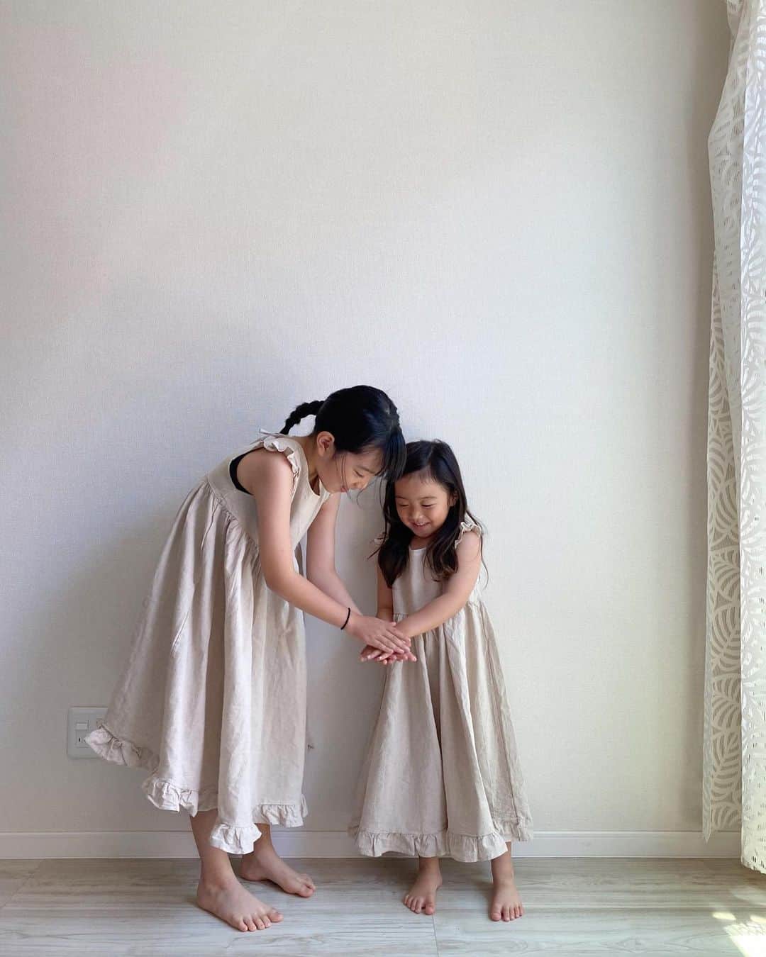 ayuのインスタグラム：「. おそろい👗♡ かわいい〜 @callow___ 🛒」