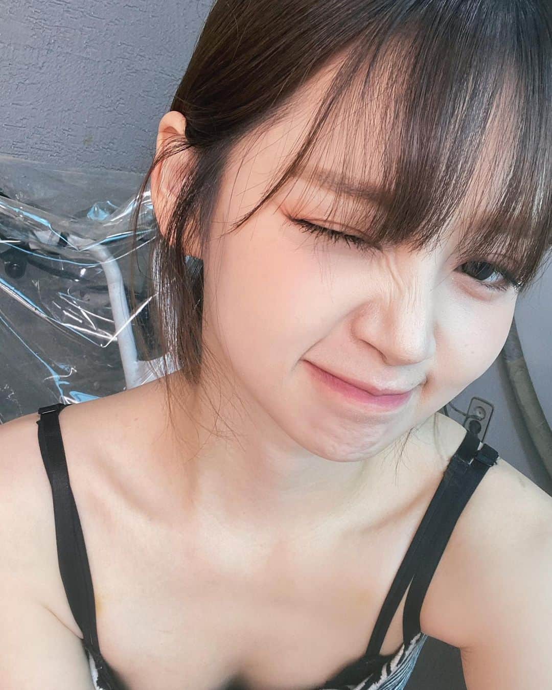 Yoonbitnaさんのインスタグラム写真 - (YoonbitnaInstagram)「😱 #selfie」5月24日 15時22分 - bitnnaya