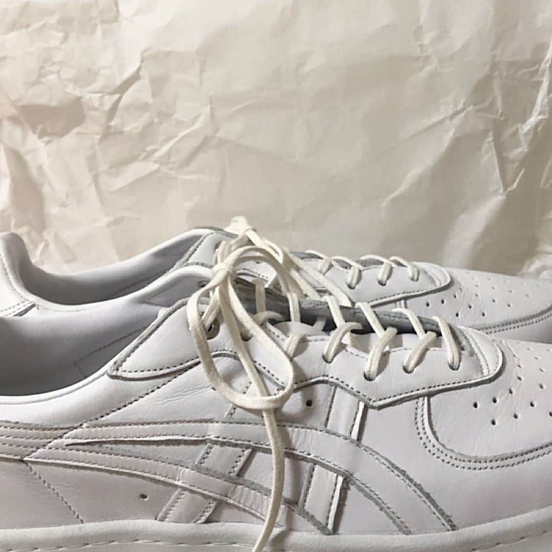 のインスタグラム：「やっとやっと♪ GSM SD 🐅 #onitsukatiger」