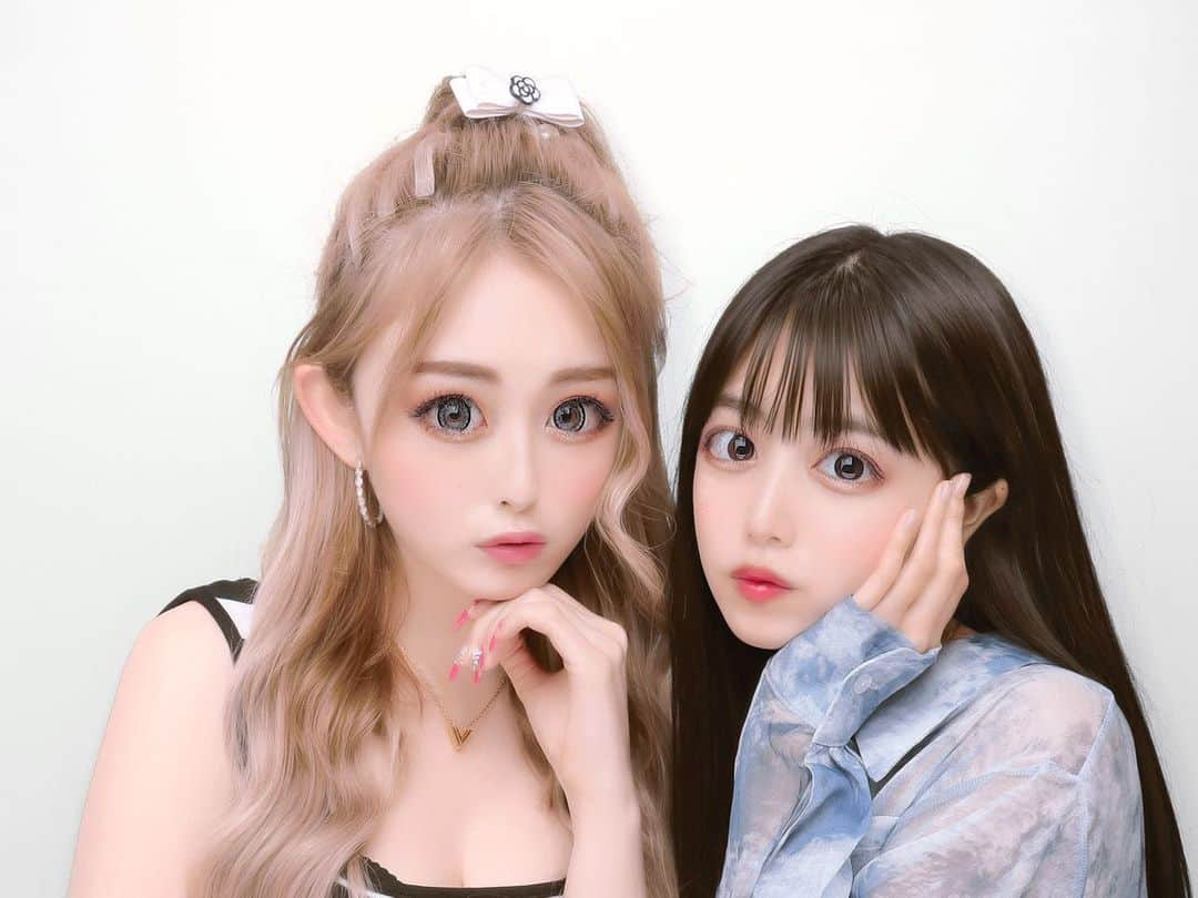 吉田莉桜さんのインスタグラム写真 - (吉田莉桜Instagram)「系統真逆なコンビちゃん👉👈🥳 ・ ・ ・ ・ #系統 #真逆コンビ」5月24日 19時15分 - yoshida_rio_official