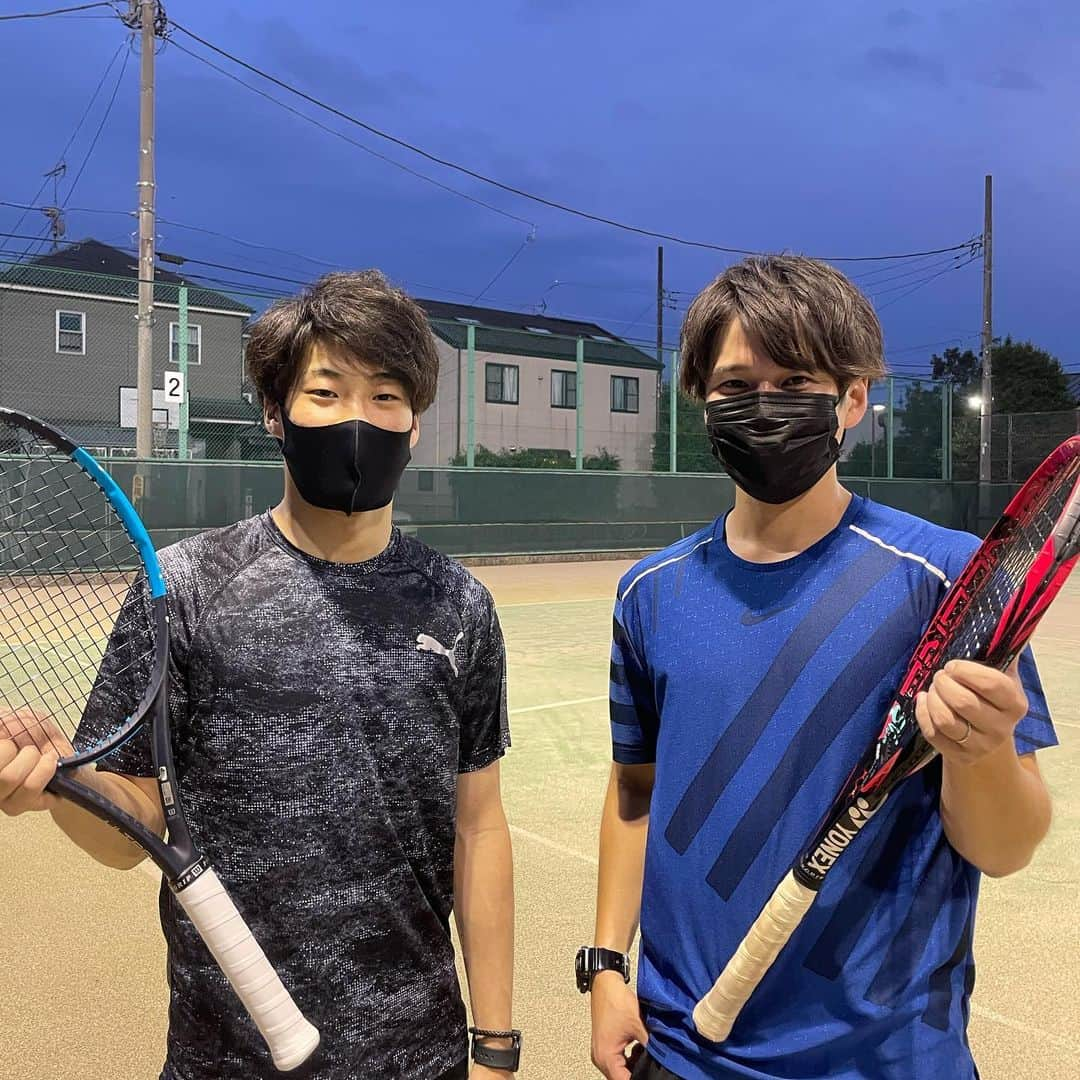 福住仁嶺さんのインスタグラム写真 - (福住仁嶺Instagram)「トレーナーさんと🎾  外で気持ちいい汗をかけました！」5月24日 21時45分 - nirei_fukuzumi