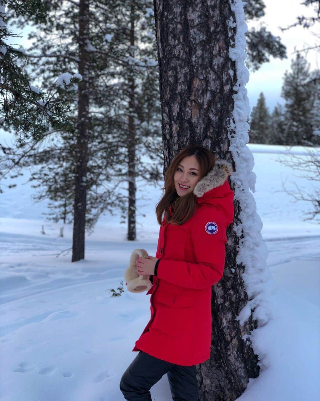 辰巳奈都子さんのインスタグラム写真 - (辰巳奈都子Instagram)「@canadagoose  は雪国でも目立つ赤にしました❤️‍🔥  −20°の氷点下の中でも ずっと私を守ってくれた😮‍💨」5月25日 0時07分 - tatsumi_natsuko