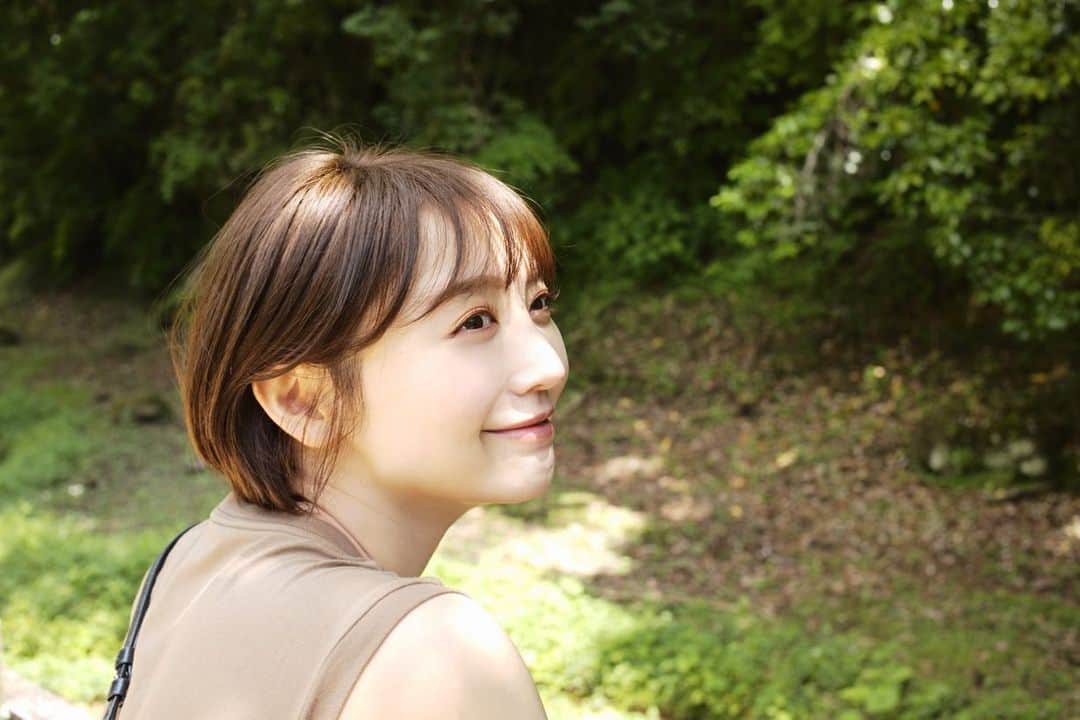 おのののかのインスタグラム：「＊ 久々の晴れが嬉しいな〜☀️  最近マスカラは基本しないけど、 オフの日はカラーマスカラしてみたり☺️ 今日まつげ茶色いね！て気づいてもらえて嬉しかった☺️🤎笑  カラーマスカラはRMKのWカラーマスカラ02ブラウンオレンジのブラウンのみを使用しました。 発色がかなり良くてお気に入りです🥺✨」