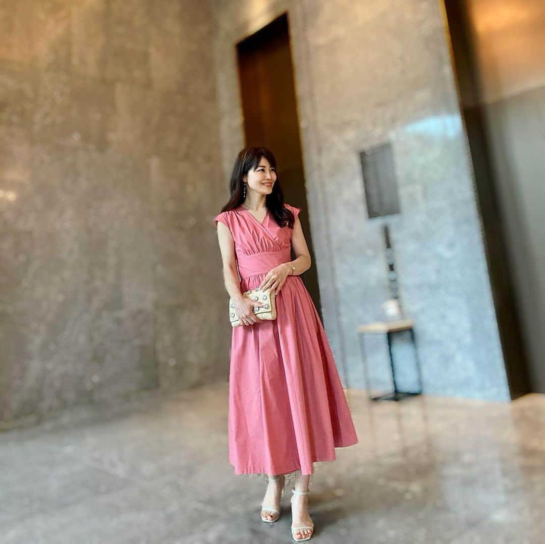 國分晴奈さんのインスタグラム写真 國分晴奈instagram お気に入りのワンピ 今季のバースデーバッシュのものです Birthdaybashshop お友達からはピンク珍しいって言われましたが 子供の頃からピンク好き 年齢とともについつい落ち着いた色を選んでしまい
