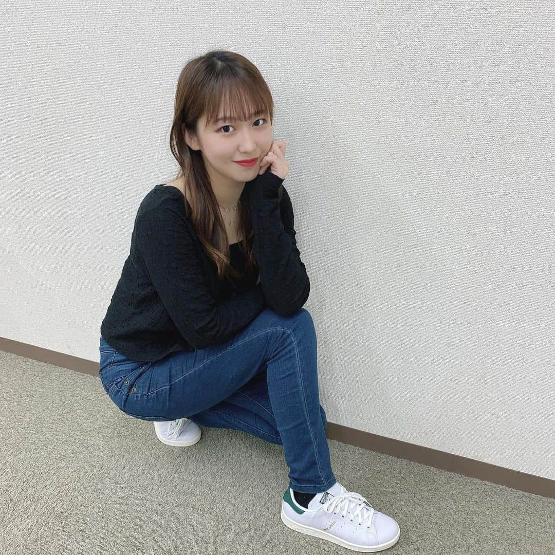 野中美希さんのインスタグラム写真 - (野中美希Instagram)「スタンスミスのスニーカー👟💯ほしかったのゲットできて大満足です！カジュアルちぇるは好きですか？！😳 sneakers→ #スタンスミス#stansmith @adidasoriginals . #昨日は清楚ちぇる#今日はカジュアルちぇる#スタンスミス#adidas#スタンスミスコーデ#ちぇるコーデ#スニーカー#helloproject#morningmusume21#野中美希#ちぇる#スニーカー女子#👟」5月25日 20時24分 - miki_nonaka.official