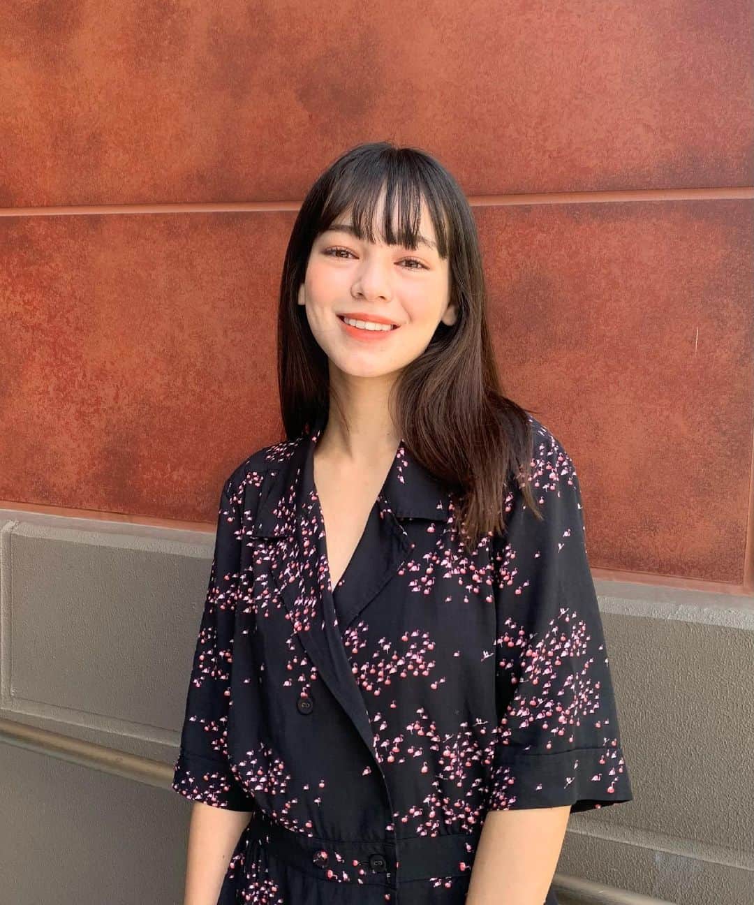 のインスタグラム：「🦩🖤」
