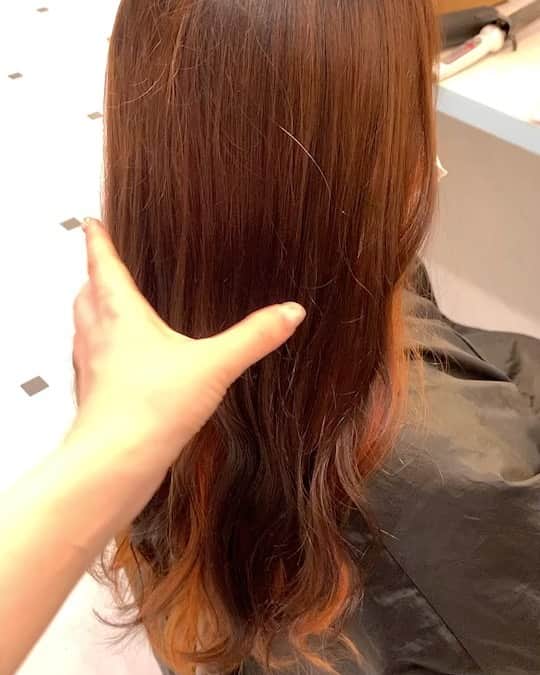 のインスタグラム：「New hair color!  #hair #haircolor  #インナーカラー  #オレンジ #夏カラー #ロングヘア  #暖色カラー　#カシスオレンジ　#オレンジカラー」