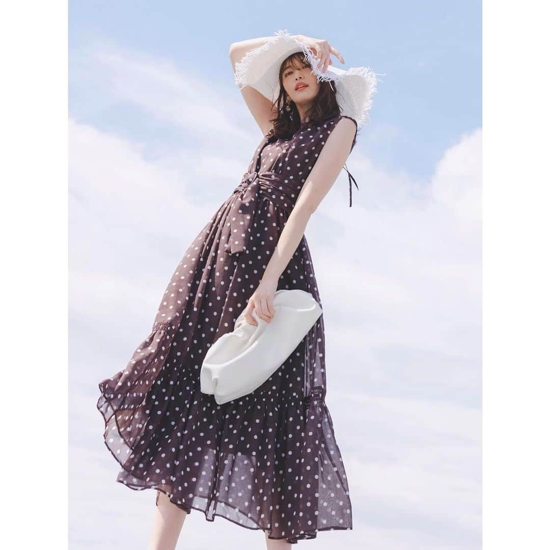 宮田聡子さんのインスタグラム写真 - (宮田聡子Instagram)「@arpege_story の夏‼︎ 夏嫌いだけどかわいいお洋服にテンションが上がったよ‼︎ 是非チェックしてね🥺  ゲーム配信、いついつするよって報告したいのに、ここ10日くらい毎日頭痛が襲ってくるので、いつできるかわからない‥ 突然、「いまからやるよ！」ってTwitterかストーリーでお知らせするので、是非チェックしておいていただけると嬉しいです (๑′ᴗ‵๑) はやくボス倒しにいきたい‼︎ 頭痛持ちには辛い季節だけどがんばろうね‥‼︎」5月25日 19時28分 - miyatasatoko