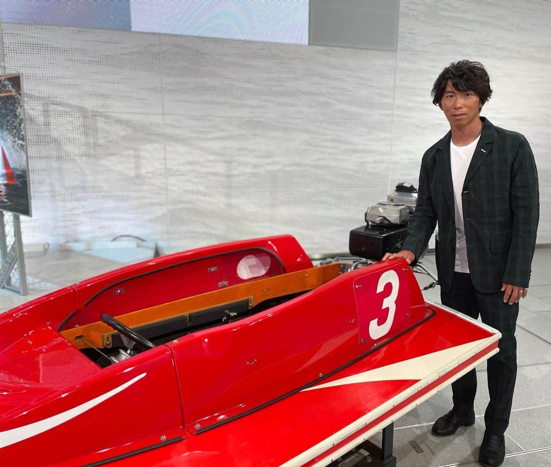 佐藤寿人のインスタグラム：「BOAT RACE ALL STARS BSテレ東📺 TOKYO MX 20:00〜20:54 レースは荒天の為順延になりましたが、番組は変わらず生出演になります✨ ご覧頂けたらと思います😊  #ボートレース #sg #第48回 #オールスター #初体験 #BSテレ東 #TOKYOMX」