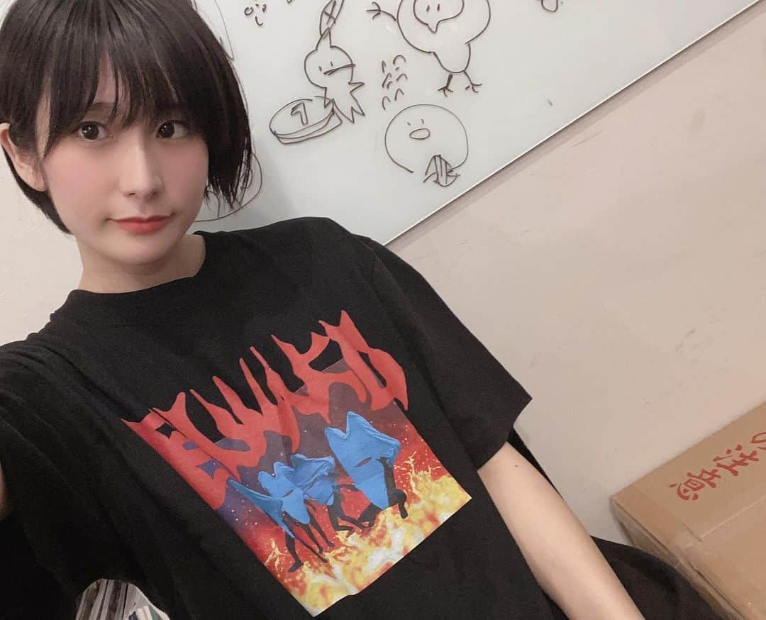 来栖うさこさんのインスタグラム写真 - (来栖うさこInstagram)「びわ湖くんTシャツ湖 . . . .  #来栖うさこ  #齧り付きたいお尻 #愛媛県産グラドル #グラドル #グラビア #ショートカット女子 #お尻 #model #cosplayer #びわ湖くん」5月26日 12時07分 - kurusu_usako