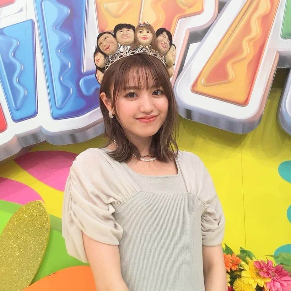 日本テレビ「ヒルナンデス！」さんのインスタグラム写真 - (日本テレビ「ヒルナンデス！」Instagram)「💖水曜シーズンレギュラーの香音ちゃんが今日で卒業💖 2か月間、ありがとうございました‼️  卒業記念品は、人気ハンドメイド作家・木下和絵さん(RIRIAN)作👑羊毛フェルトティアラ👑  これからもヒルナンファミリーとして宜しくお願いします✨  ©️NTV  #ヒルナンデス #香音 #水曜シーズンレギュラー卒業 #羊毛フェルトティアラ #木下和絵 #RIRIAN」5月26日 18時54分 - hirunandesu_ntv_official