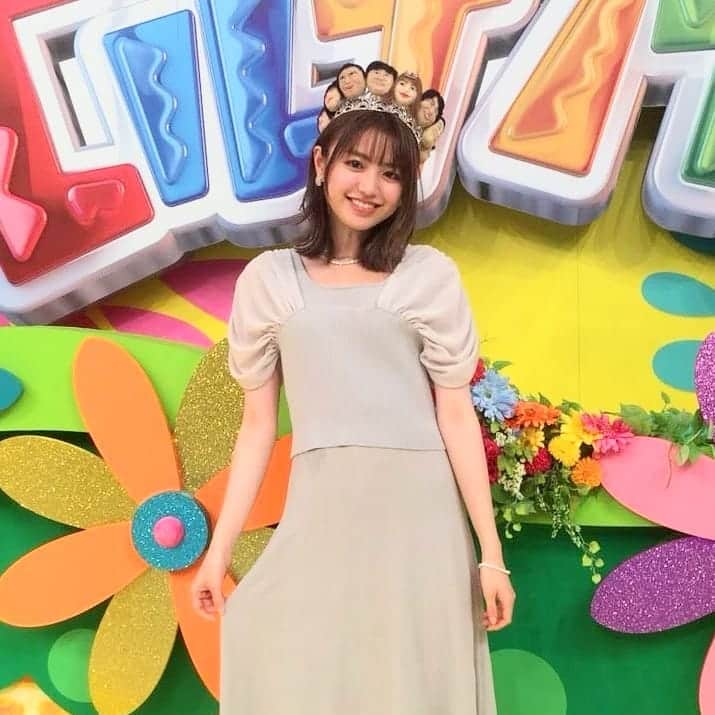 日本テレビ「ヒルナンデス！」さんのインスタグラム写真 - (日本テレビ「ヒルナンデス！」Instagram)「💖水曜シーズンレギュラーの香音ちゃんが今日で卒業💖 2か月間、ありがとうございました‼️  卒業記念品は、人気ハンドメイド作家・木下和絵さん(RIRIAN)作👑羊毛フェルトティアラ👑  これからもヒルナンファミリーとして宜しくお願いします✨  ©️NTV  #ヒルナンデス #香音 #水曜シーズンレギュラー卒業 #羊毛フェルトティアラ #木下和絵 #RIRIAN」5月26日 18時54分 - hirunandesu_ntv_official