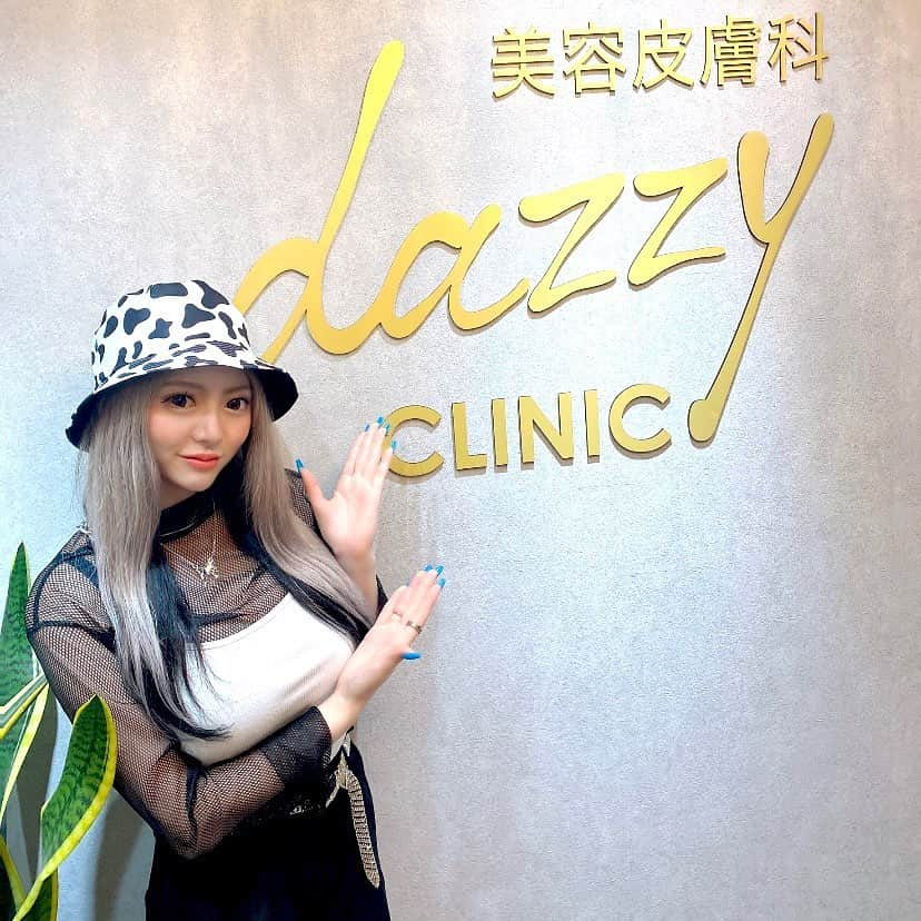 みらたむさんのインスタグラム写真 - (みらたむInstagram)「🦋🦋🦋🦋🦋🦋🦋🦋  先日 @dazzy_clinic でアートメイク受けてきたよ👀✨  初めてで全然わからんかったんやけど デザインとか先生と相談して 説明も分かりやすかった😌  これから経過楽しみ☺️  #アートメイク #4dアートメイク #アートメイク眉  #デイジークリニック #美容サロン  #dazzyclinic #PR」5月26日 19時11分 - mirai_07xx