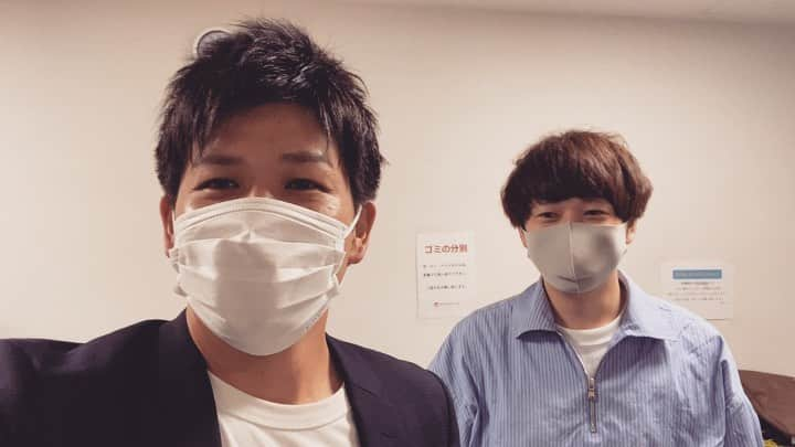 宮﨑拓也のインスタグラム：「【単独ライブ告知〜ダイヤモンド小野さん編〜】 小野さんと告知動画撮らせてもらいました！ 何がなんでも観に来てほしいです！ 下記リンクからチケット買えます！ 是非！ 『宇田川天秤劇場』 日時：6月12日12時〜 場所：無限大ホール 料金：前売2000円/当日2500円/配信1200円 . #ダイヤモンド #小野さん #おもしろ荘 #ワラバランス #単独 #ライブ #宇田川 #天秤 #劇場 #渋谷 #無限大 #ホール」