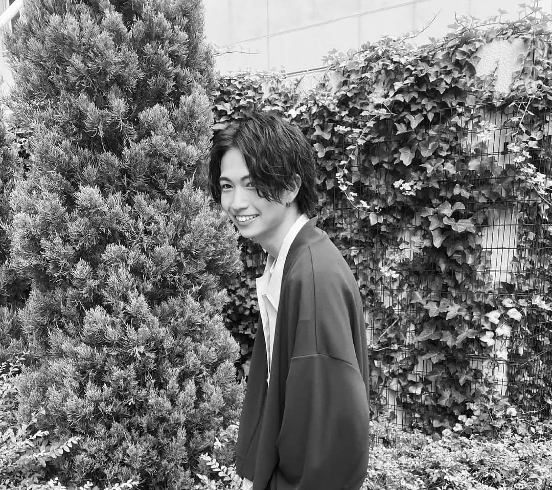 綱啓永さんのインスタグラム写真 - (綱啓永Instagram)「取材オフショット📸」5月26日 21時21分 - tsuna_keito