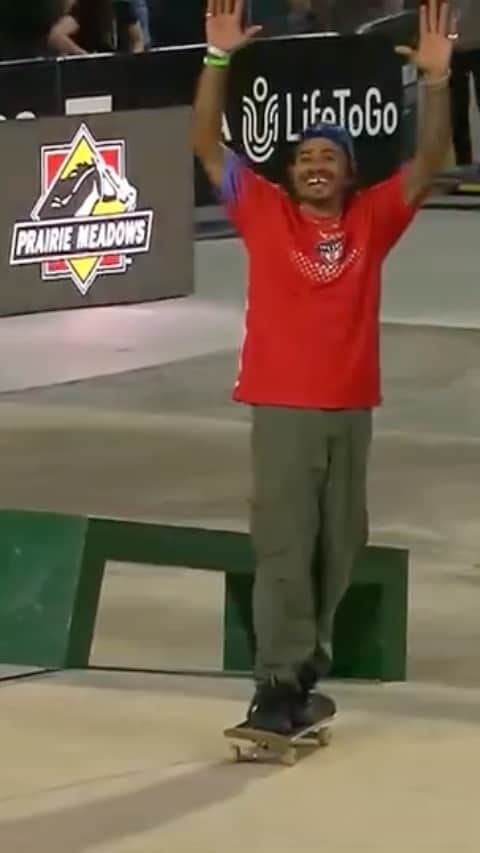 マニー・サンティアゴのインスタグラム：「Was hyped to be able to put this run together at @dewtour SEMIS, I want you all to know never give up on your dreams and BELIEVE in yourself! Your imagination can become your reality 💓 @pur.skateboarding @comiteolimpicopur 🇵🇷 #DewTour #tokyo2020 #tokyo2021 #RoadToRome #olympicskateboarding」